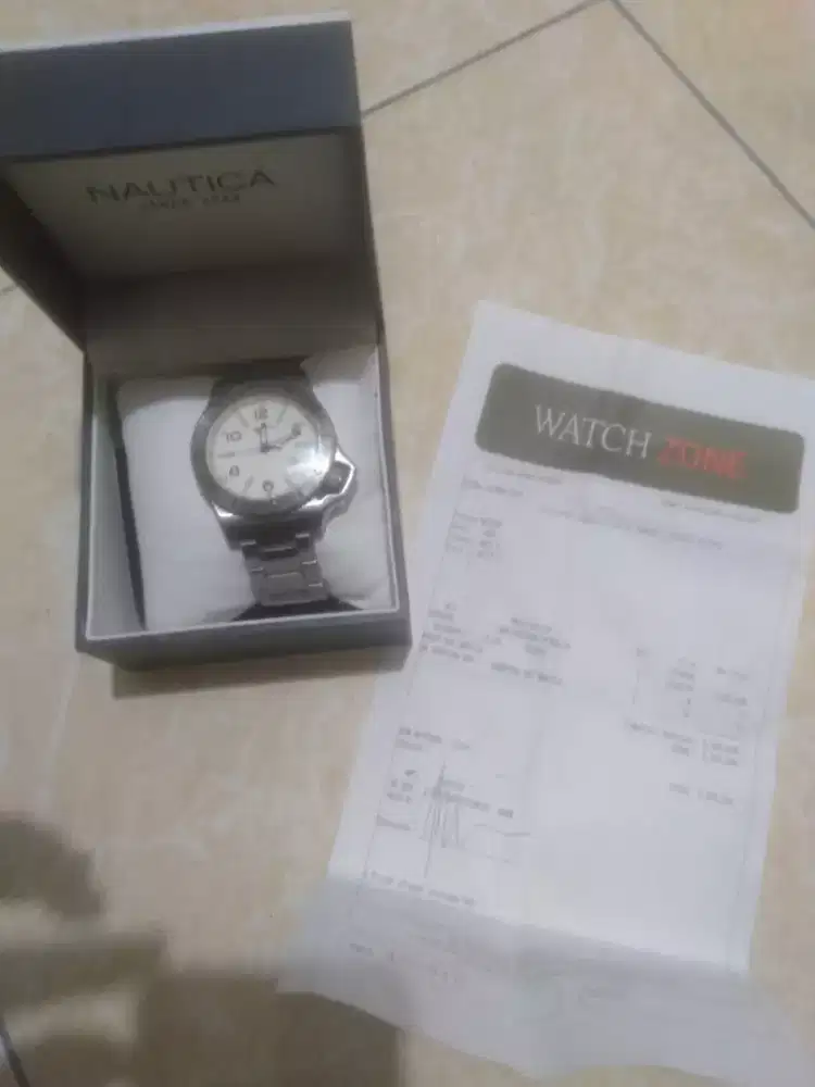 Jam tangan NAUTIKA