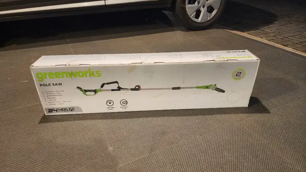 Greenworks 24V Pole Saw / Hedge Trimmer