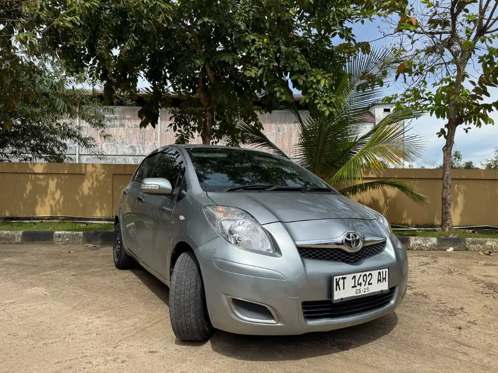 TOYOTA YARIS 2009