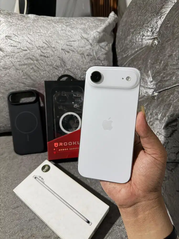 Iphone Air Cloud White 256 Second iBox On Desember 2026 BH 100 Cc 102