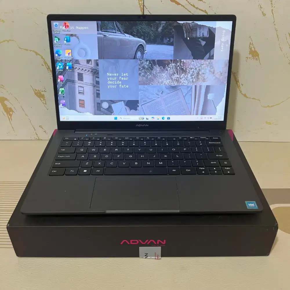 Laptop Advan T-Book (2023).