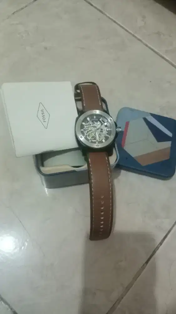 Jam Fossil ME3135 baru 1 bulan beli