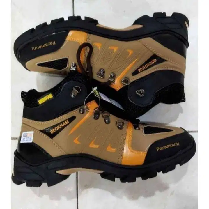 Sepatu safety outdoor  pekerja size 41
