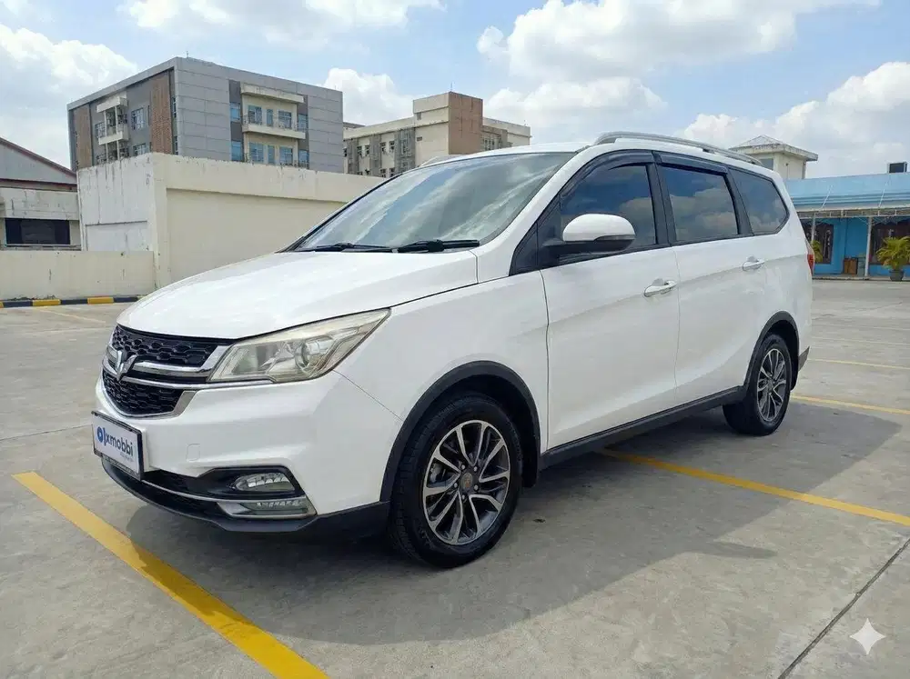 TDP 1 JUTA Wuling Cortez 1.5 CT Lux Bensin-AT 2020 Putih CPKQB