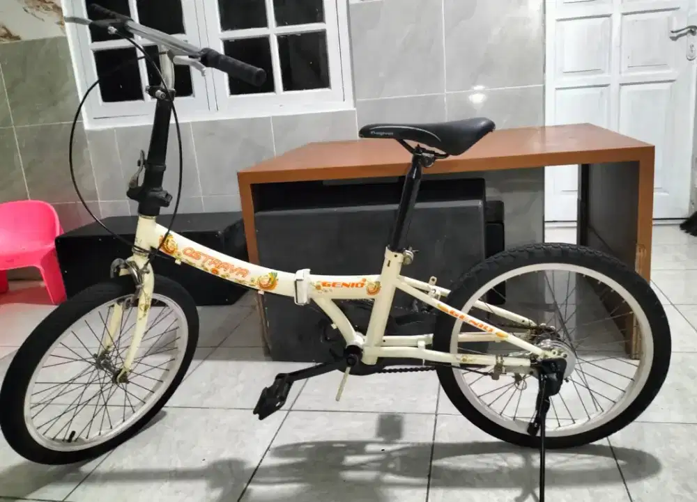 Sepeda lipat ukuran 20 kondisi normal