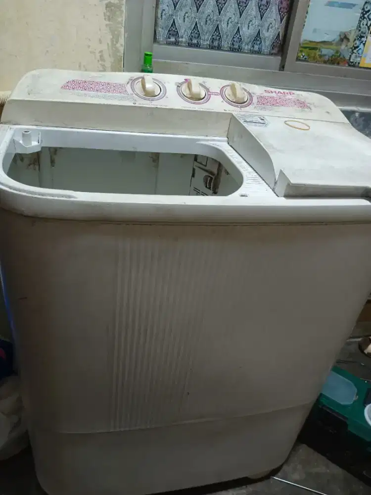 Mesin cuci dan pengering