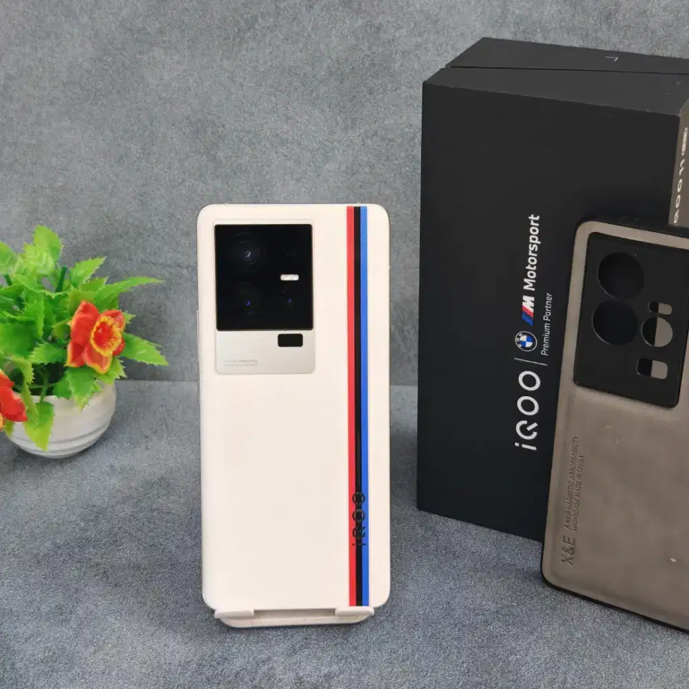 iQoo 11 16/256GB Like New