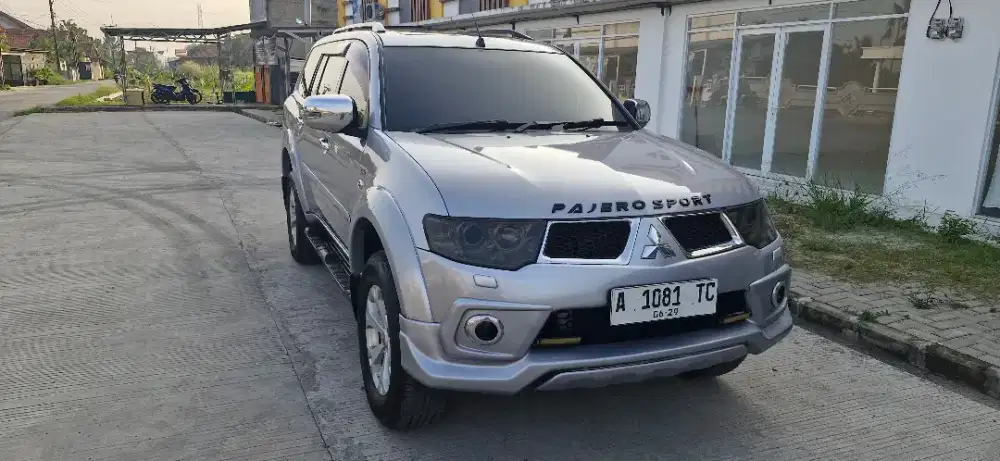 Dijual Pajero Dakar Limited edition 2013 AT