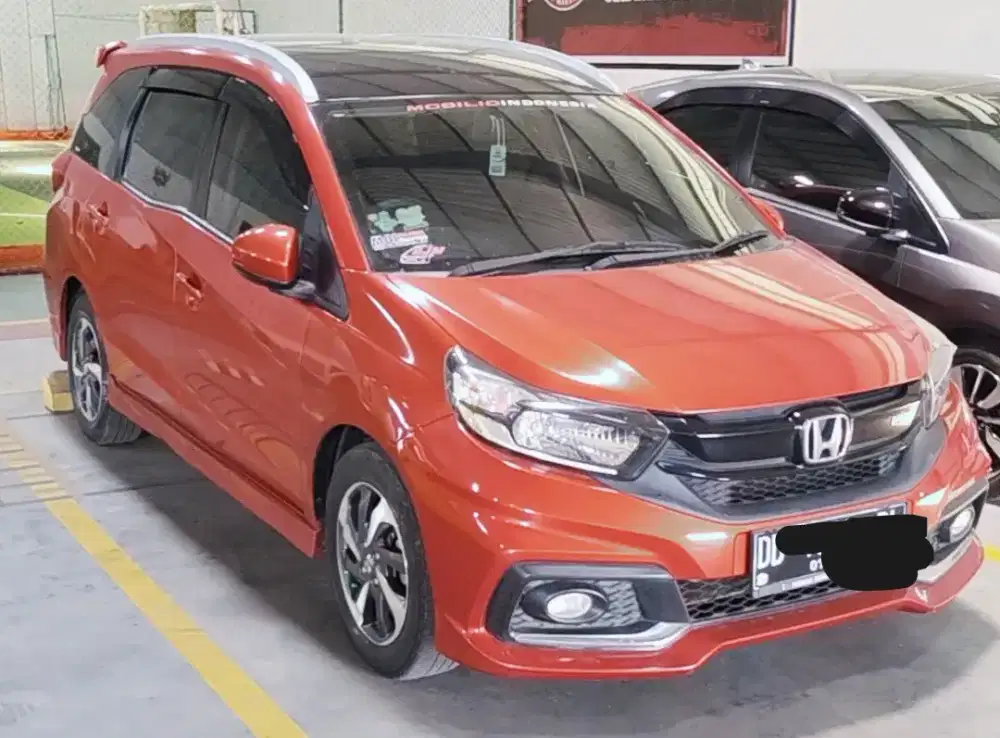 HONDA MOBILIO RS MT 2017 (ORANGE PHOENIX)