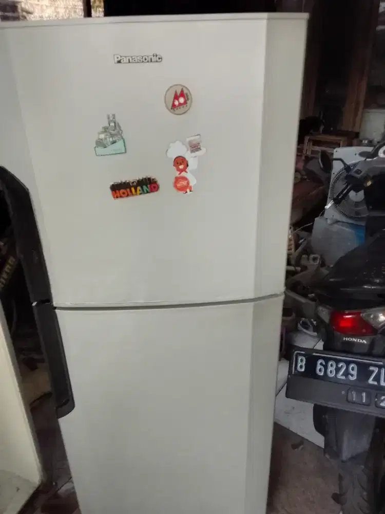 Kulkas panasonic nurmal masih ori
