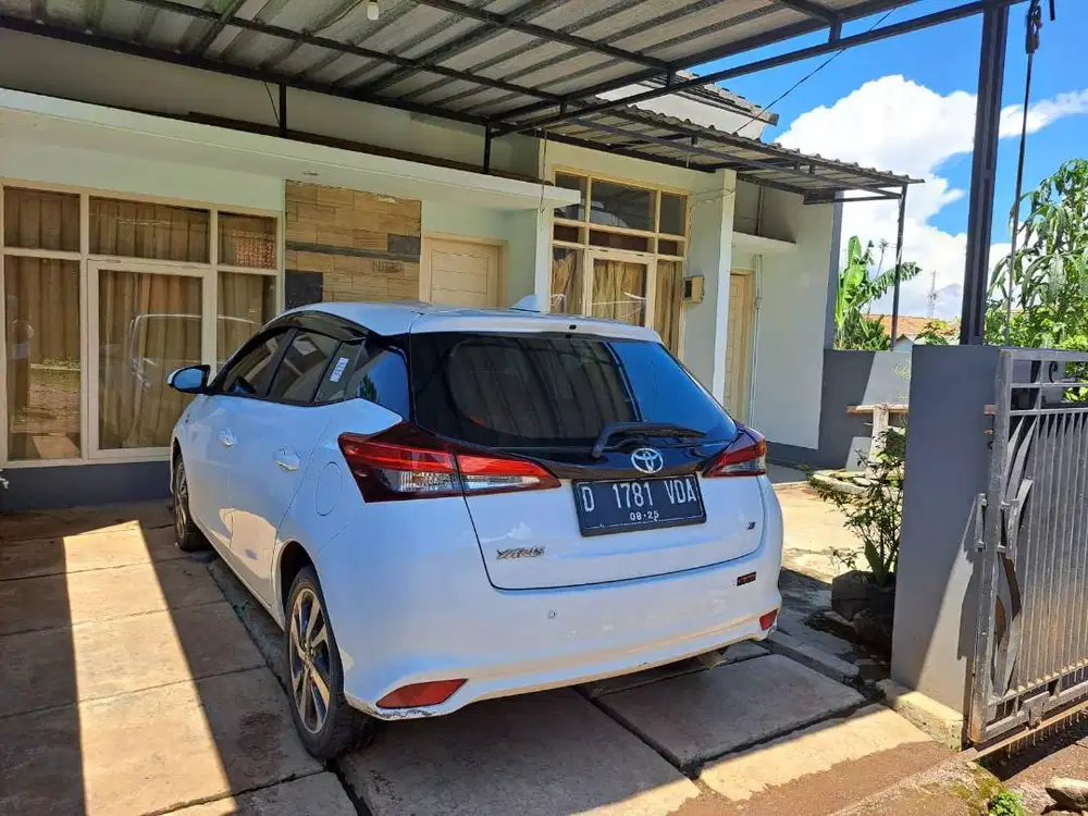 DISEWAKAN RUMAH STRATEGIS DEKAT PUSAT PENDIDIKAN DAN TOL CILEUNYI