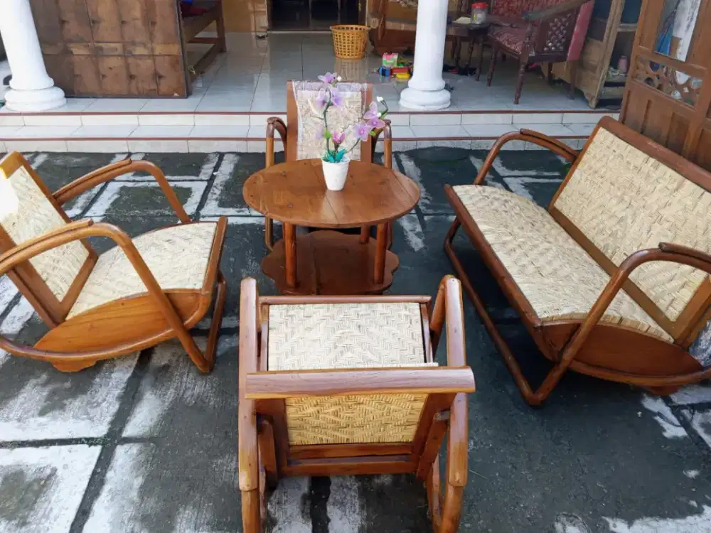 Kursi sedan pipa perahu kuno jati