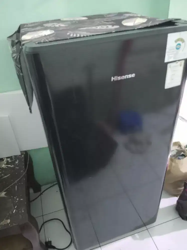 Kulkas Hisense RR198D4IBN 197 Liter