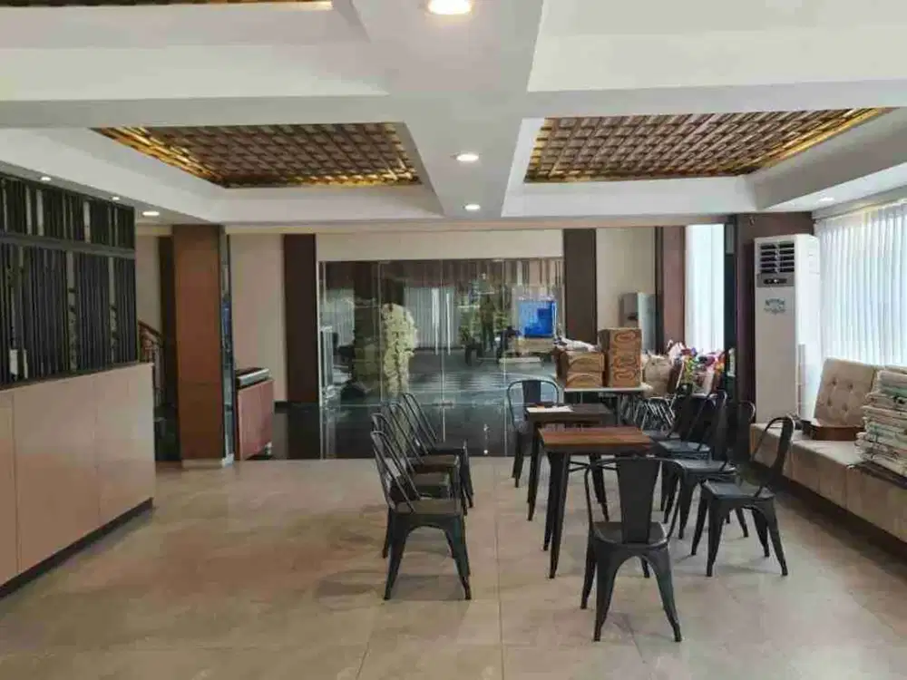 Dijual Murah Eks Hotel Hook di Jl Jaksa Agung Suprapto Surabaya Pusat