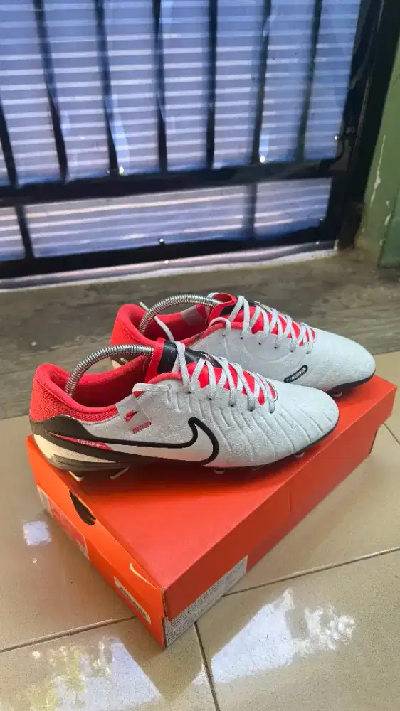 Sepatu Bola Nike Tiempo Legend 10