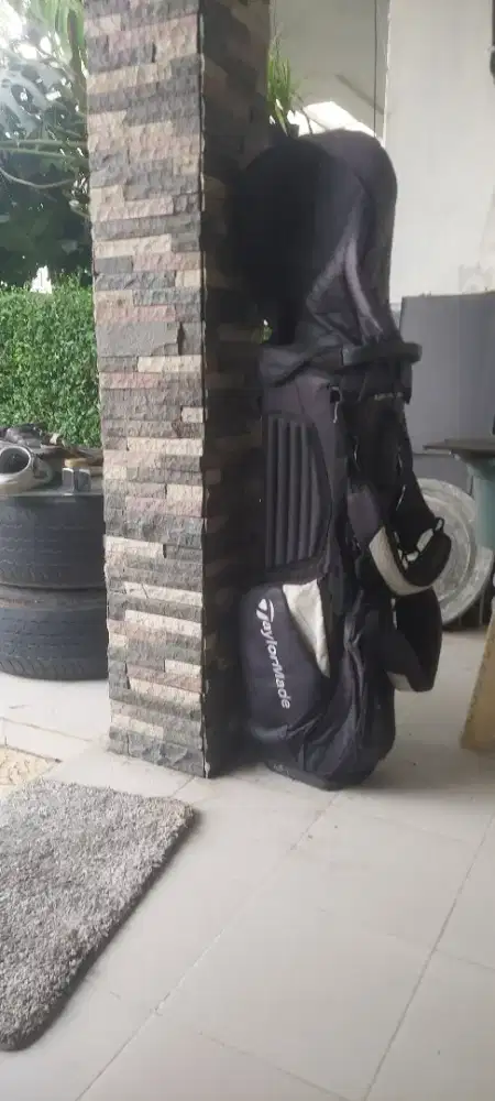 Golf bag taylormade