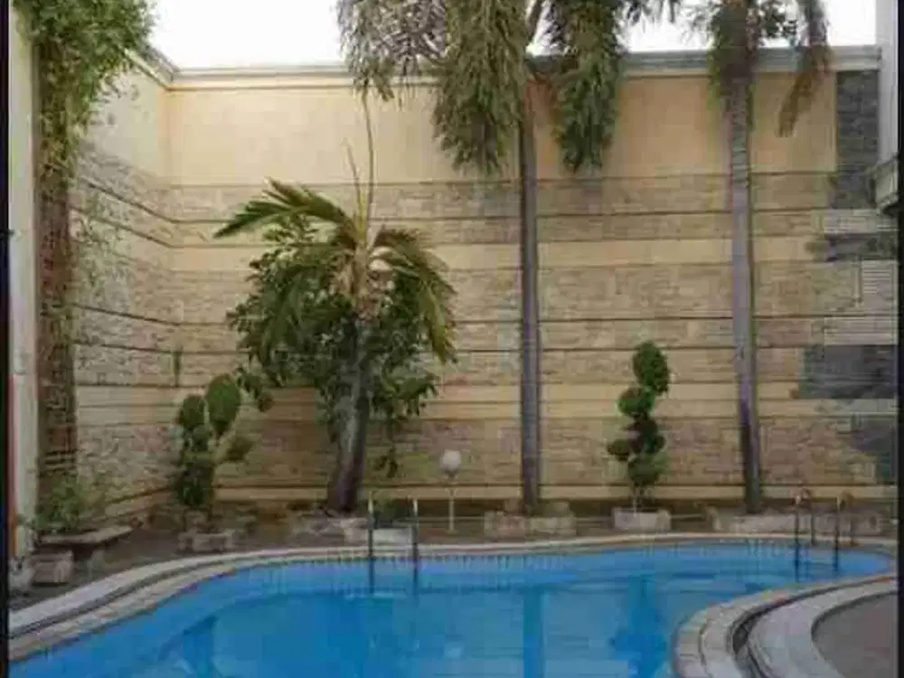 Dijual Rumah Strategis Nol Jalan Raya Darmo Surabaya Pusat