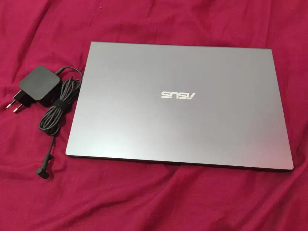 Laptop ASUS RAM 8GB ROM 512GB