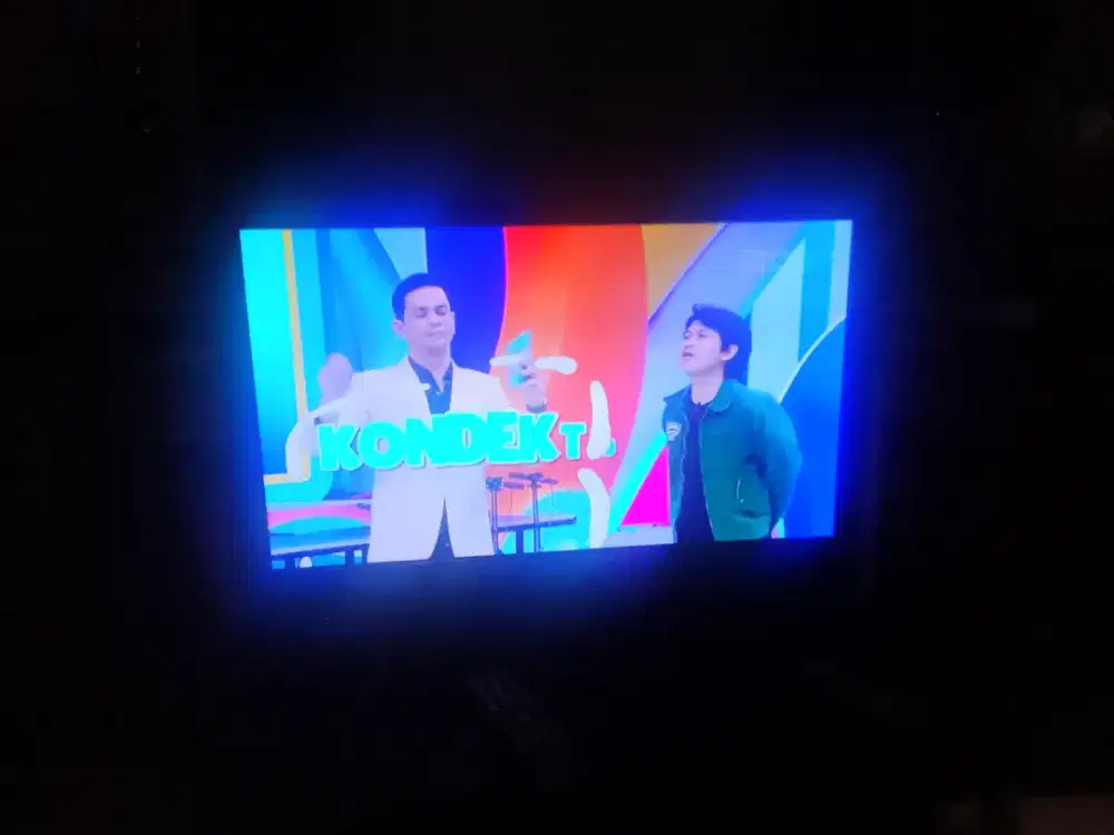 Jual tv Polytron LED 24 inc dan laptop dell core i5 plus tas laptop