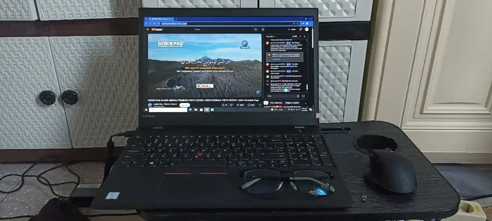Lenovo Thinkpad Layar Besar