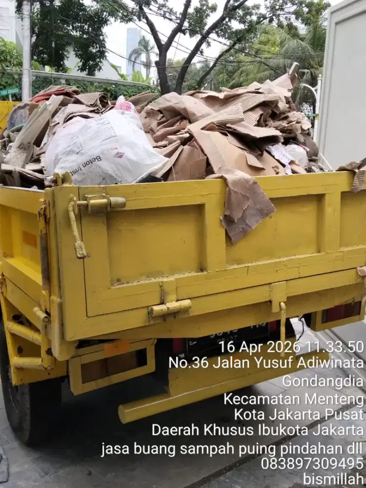 Jasa buang puing dan tanah