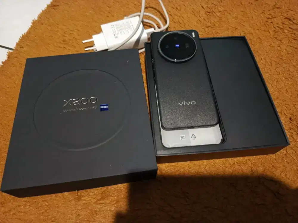 Vivo x200 ram 12/256 gb second fullset ori