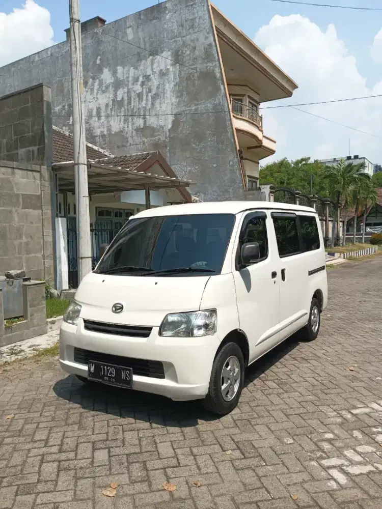 GRAND MAX STATION 1.3 CC TAHUN 2016 ATAS NAMA PERORANGAN