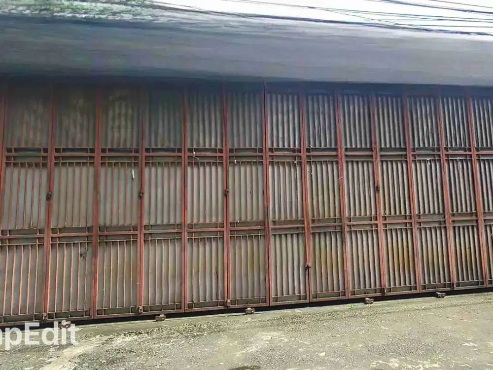Gudang dikontrakkan pinggir jalan raya cocok untuk dripshiper workshop