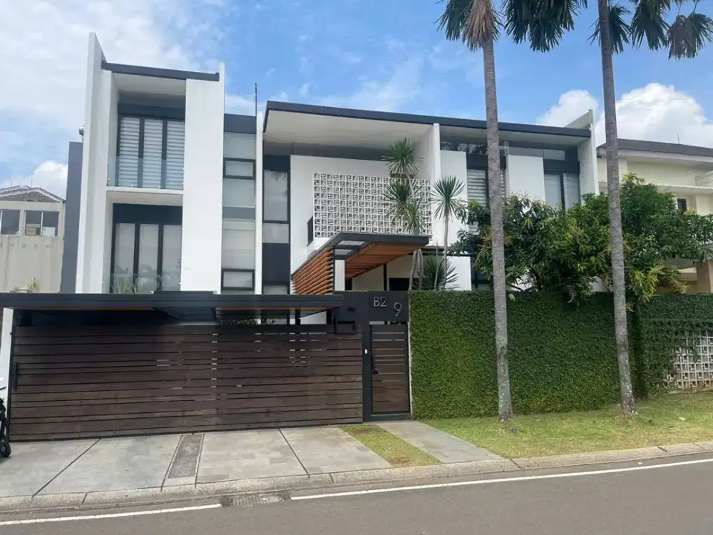 rumah second private pool di boulevard kotawisata cibubur