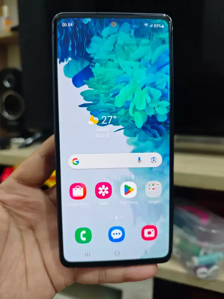 Samsung s20 fe 8/256gb