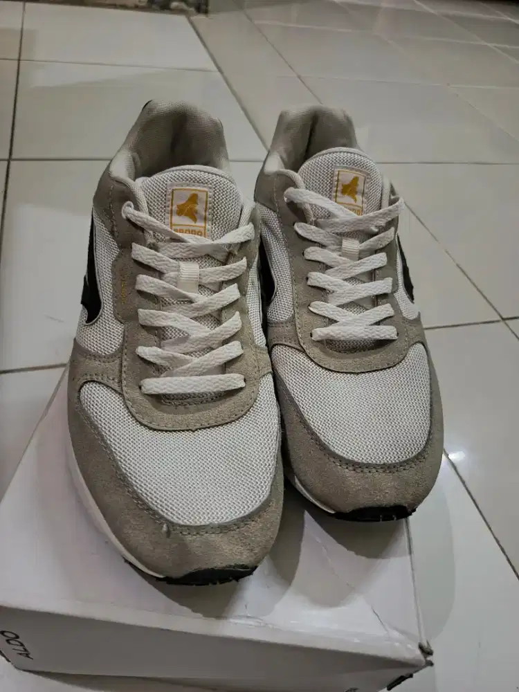 Jual aja sepatu brodo kondisi msh mulus bagus UK 43