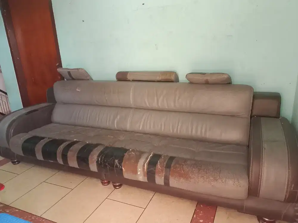 Kursi Sofa Keluarga