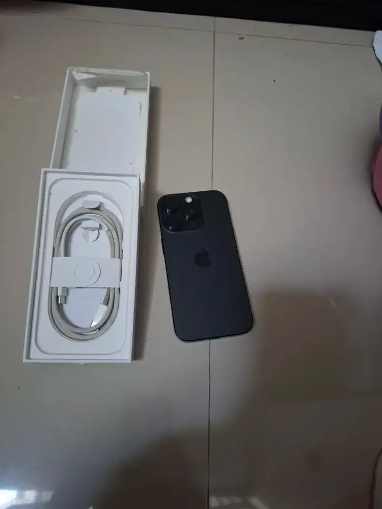 Iphone 16 pro 256gb Garansi resmi Beacukai BH 100%