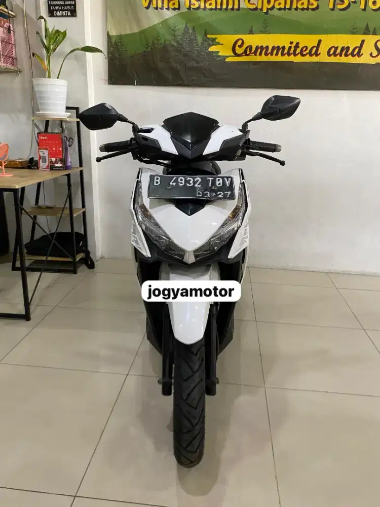 1 - HONDA Vario 125 CBS Tahun 2017