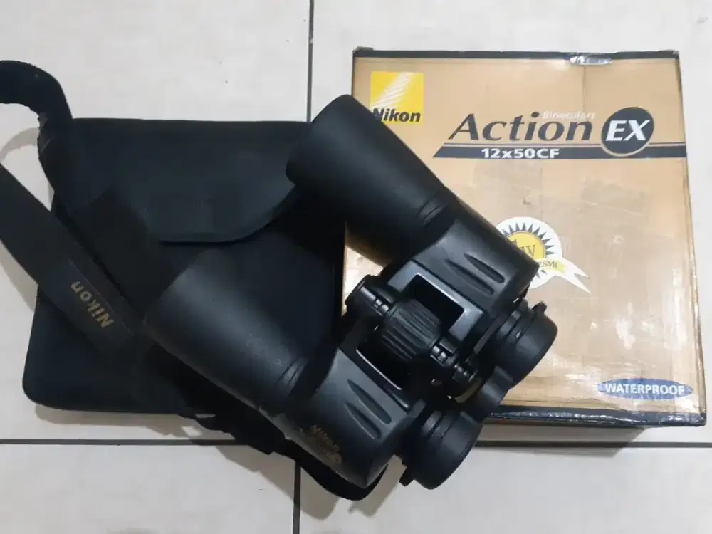 Teropong Nikon Binocular Action 12×50CF