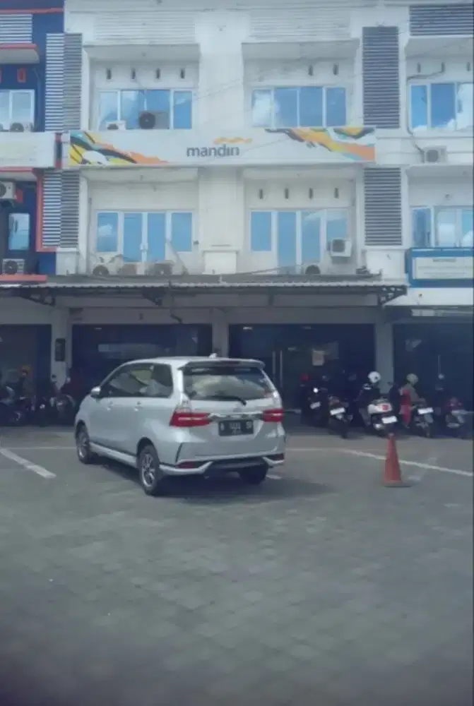 sedang mencari job driver freelan