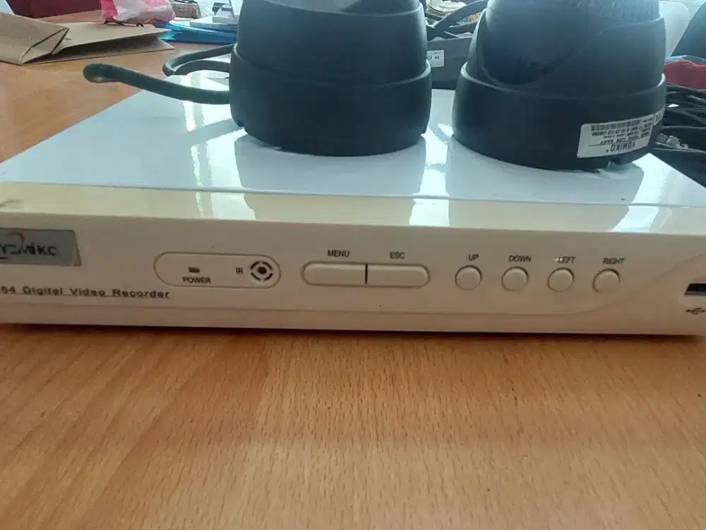 Preloved DVR CCTV 4 chanel free 2 kamera indoor tanpa hardisk