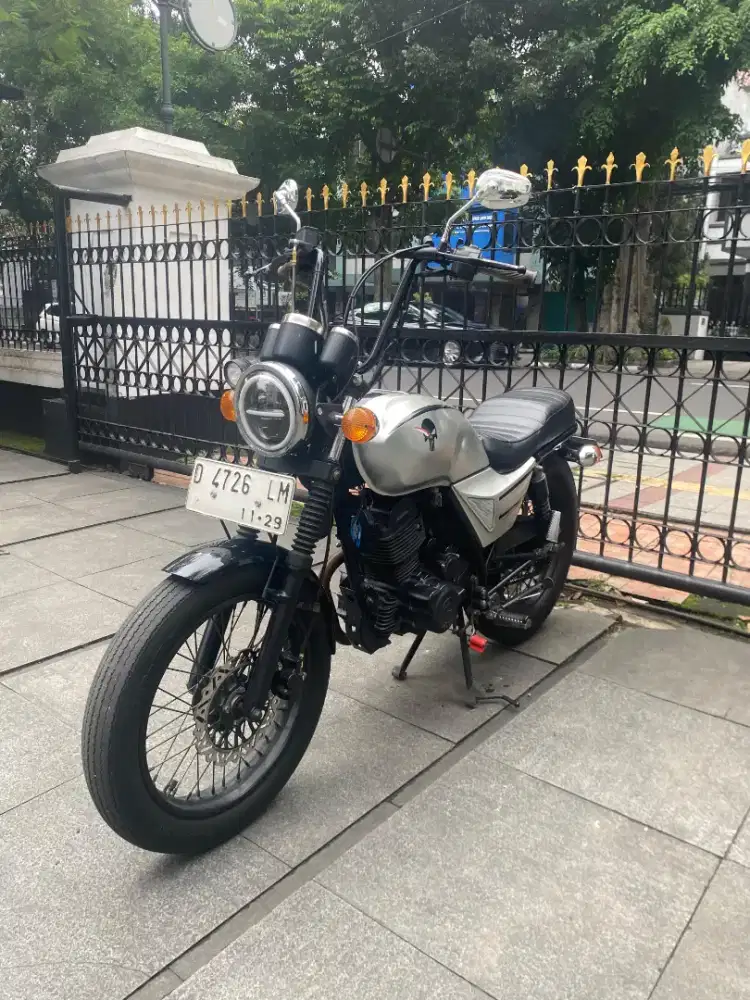 Motor Custom Viar Vintech 200