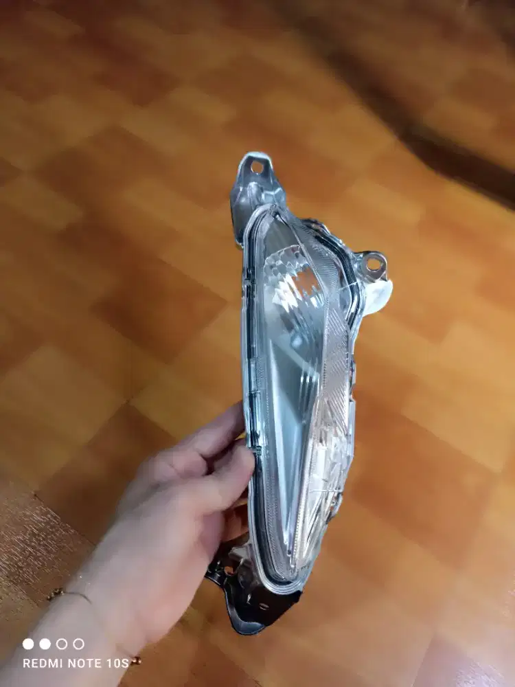 Mika kaca sein depan kiri Motor Beat tipe lama