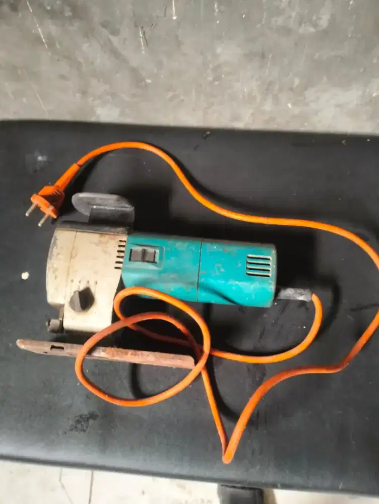 Dijual tools black & DECKER udh ga trpakai jual aja lokasi cilandak