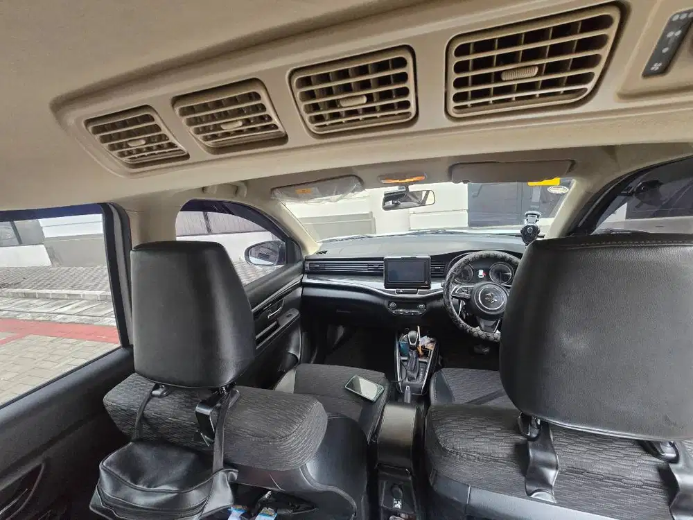 Mobil second xl 7 suzuki