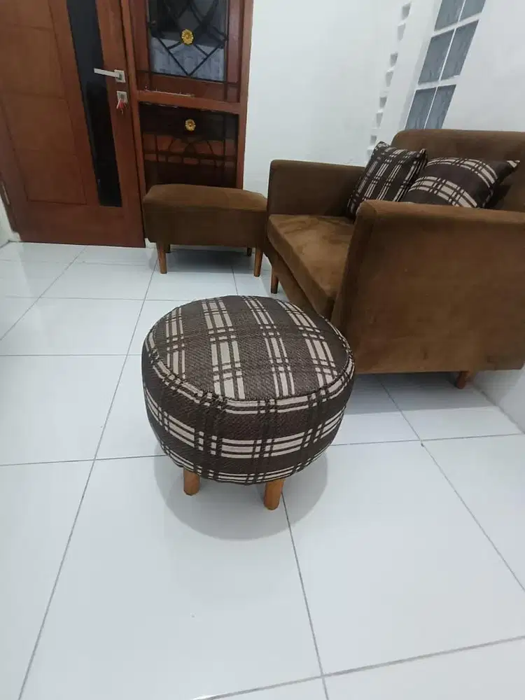 Set Sofa Meja Pemakaian 5 bulan
