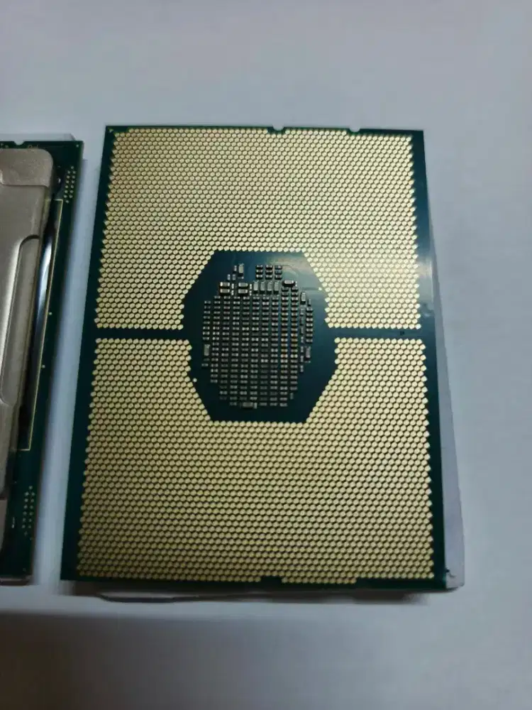 Intel Xeon Gold 6138 20 Core 40 Thread LGA3647 SR3B5 Server CPU