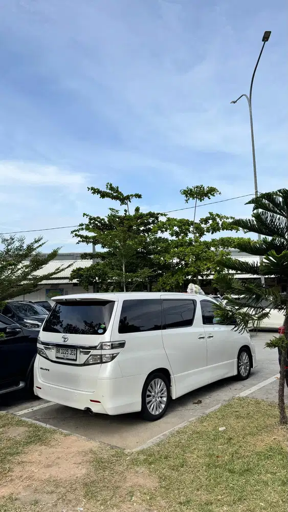 Toyota Alphard 2014 Bensin