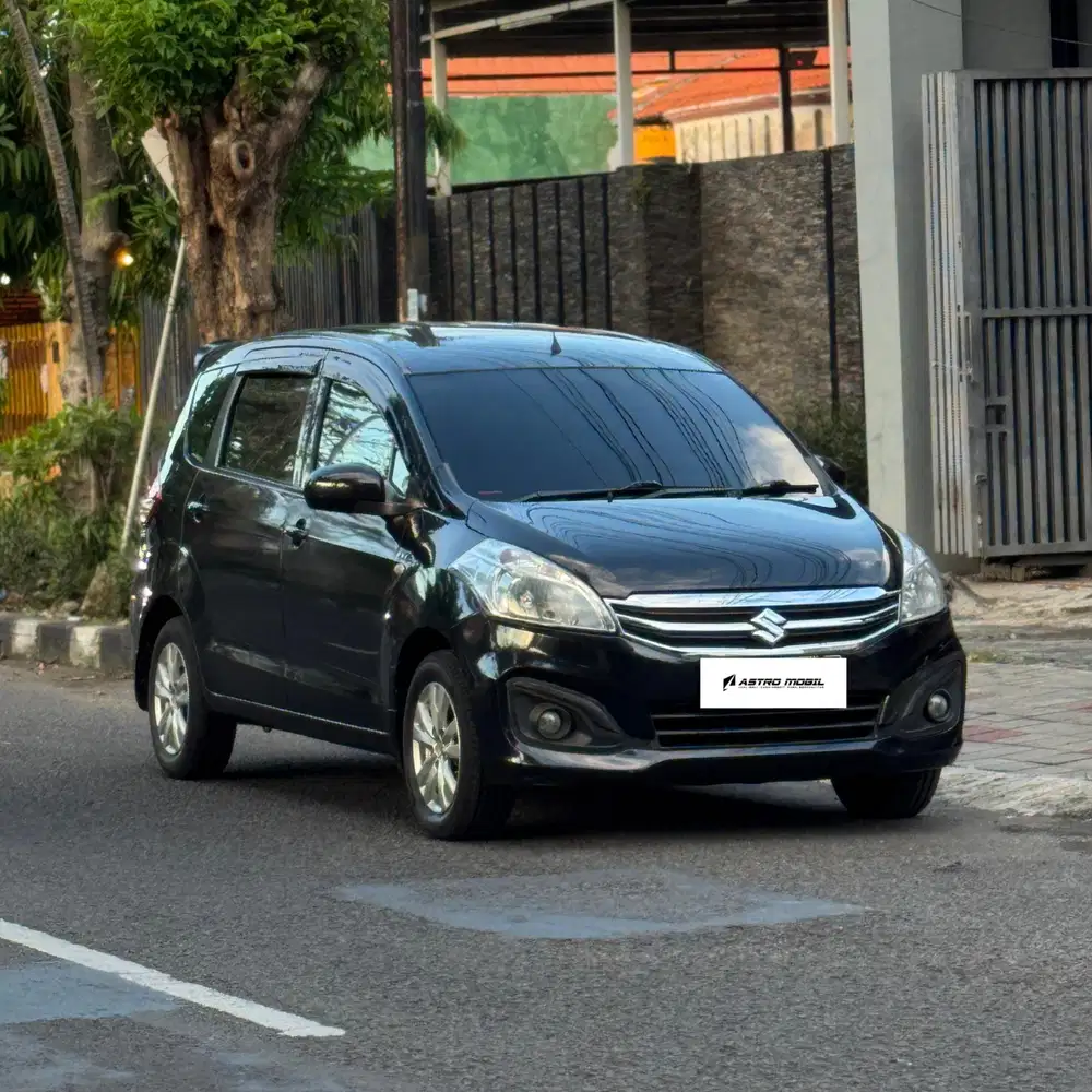 ERTIGA GL 2016 / 2015 Matic Hitam Bagus Murah Kredit Bekas Surabaya