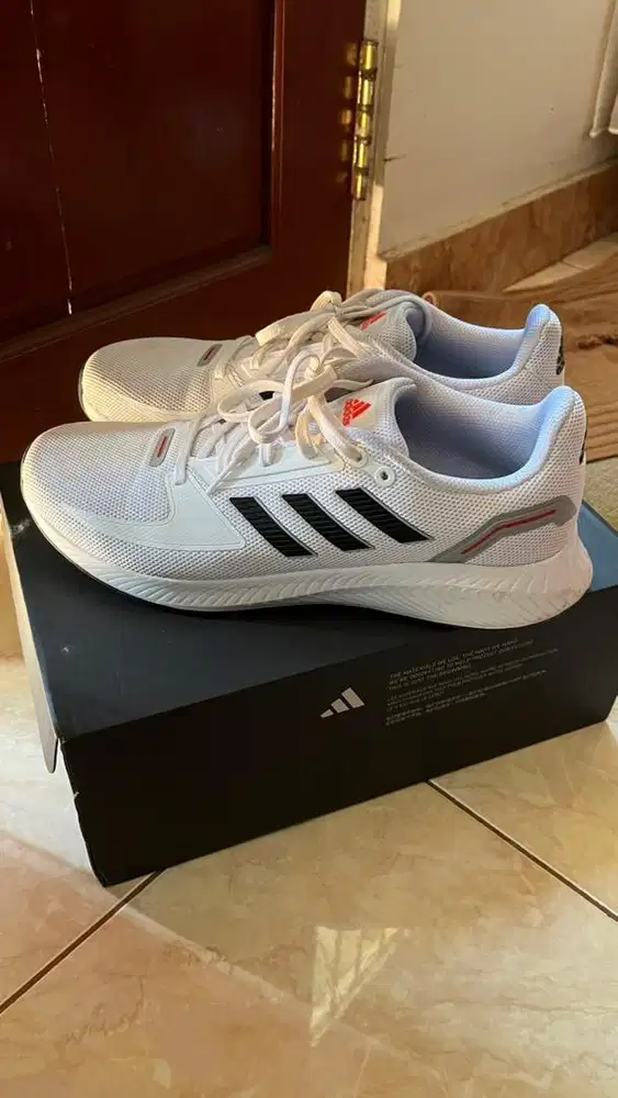 sepatu adidas original