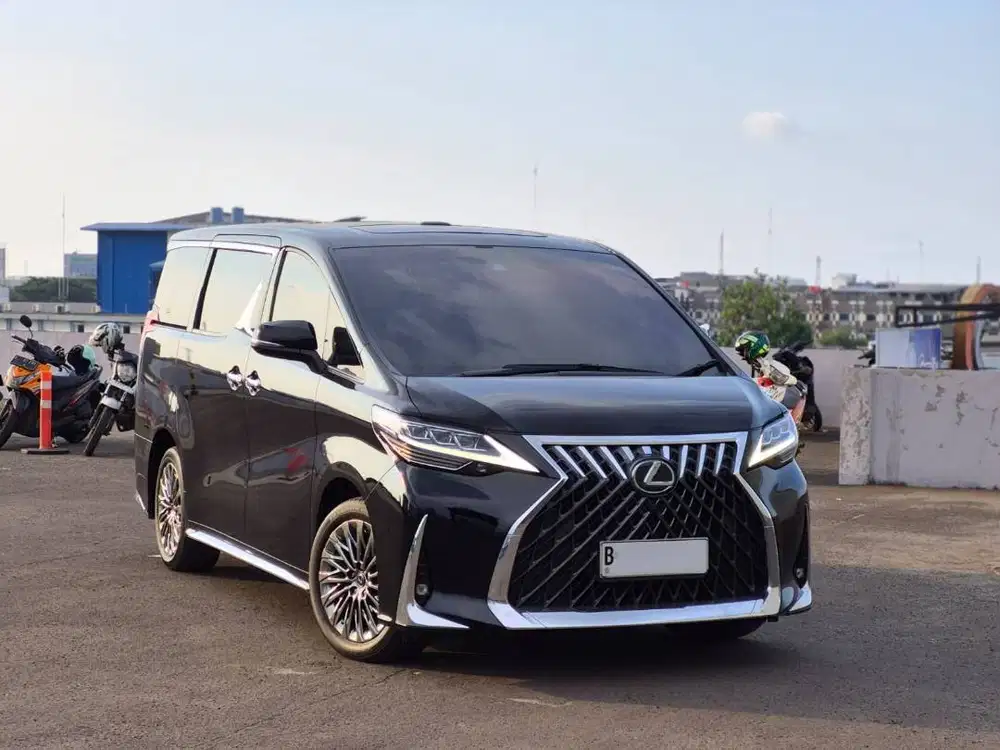 Lexus LM350 VIP 2+2 4 Seater 2023 Hitam Perfect Condition