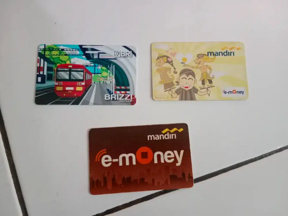 Dijual kartu E-money dan brizzi