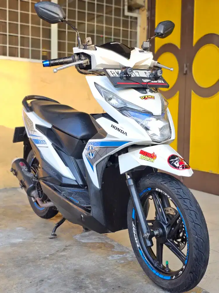 Honda Bear / Beat 110 FI CBS ISS 2017, White Premium Metalic.
