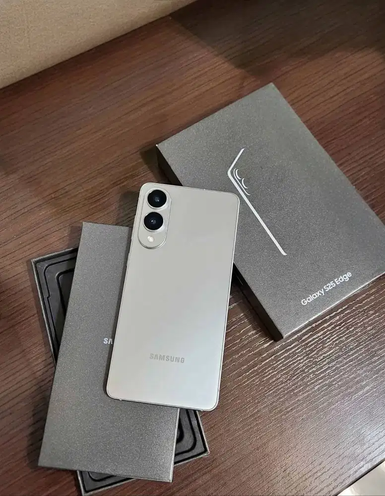 Samsung S25 Edge 12/256GB Titanium Silver